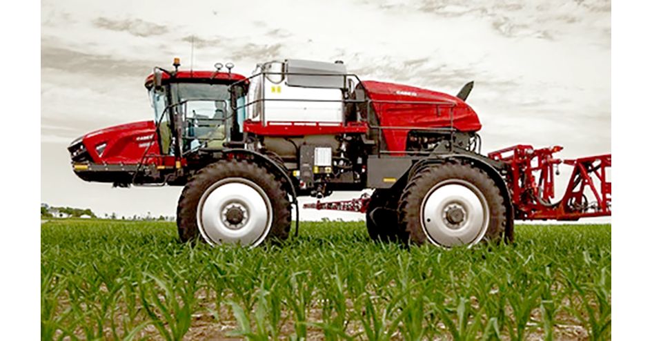 纽荷兰SP310F型自走式喷雾机